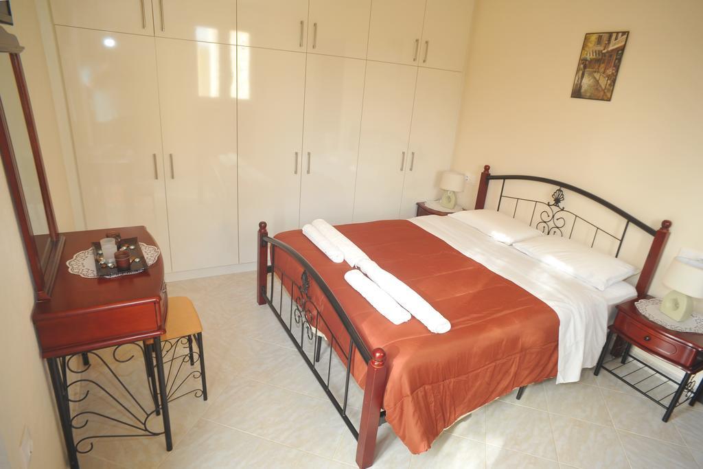 Villa Poulades Gouvia Bilik gambar