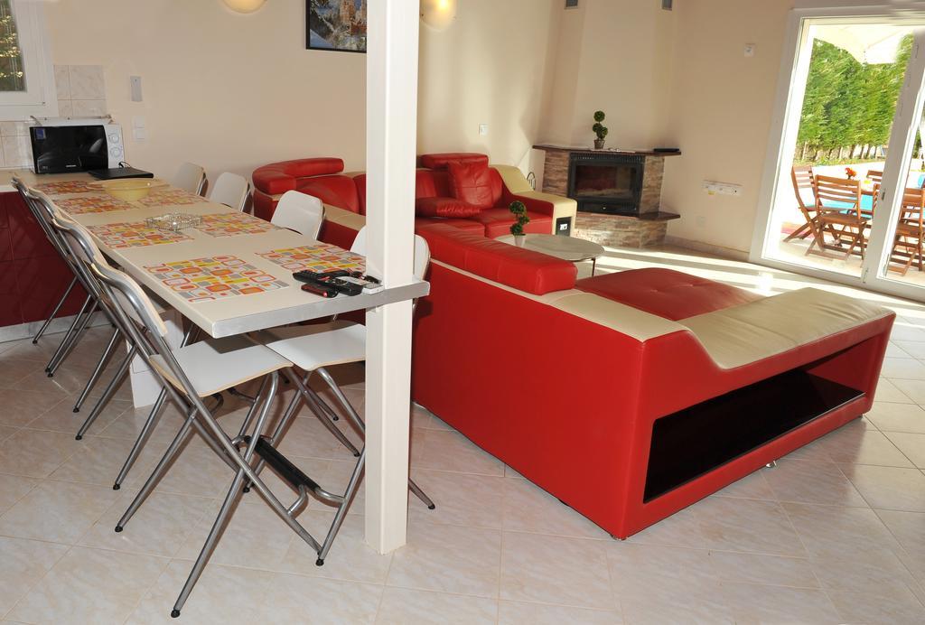 Villa Poulades Gouvia Bilik gambar
