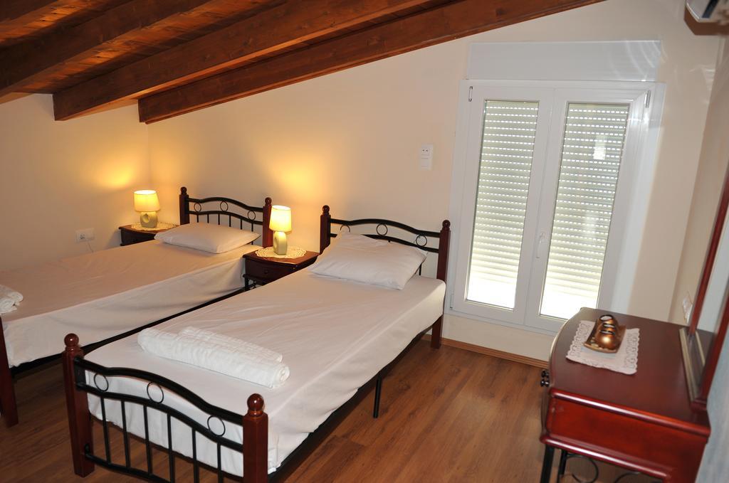 Villa Poulades Gouvia Bilik gambar