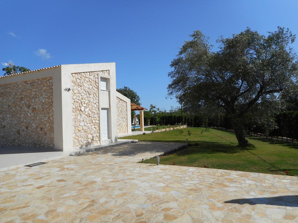 Villa Poulades Gouvia Luaran gambar