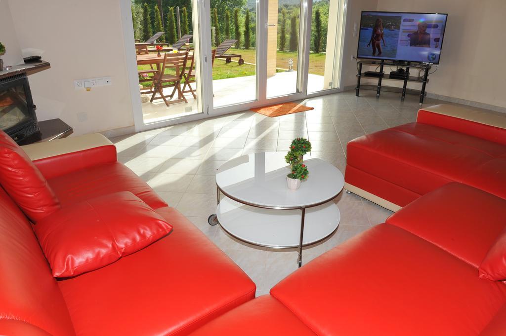 Villa Poulades Gouvia Luaran gambar