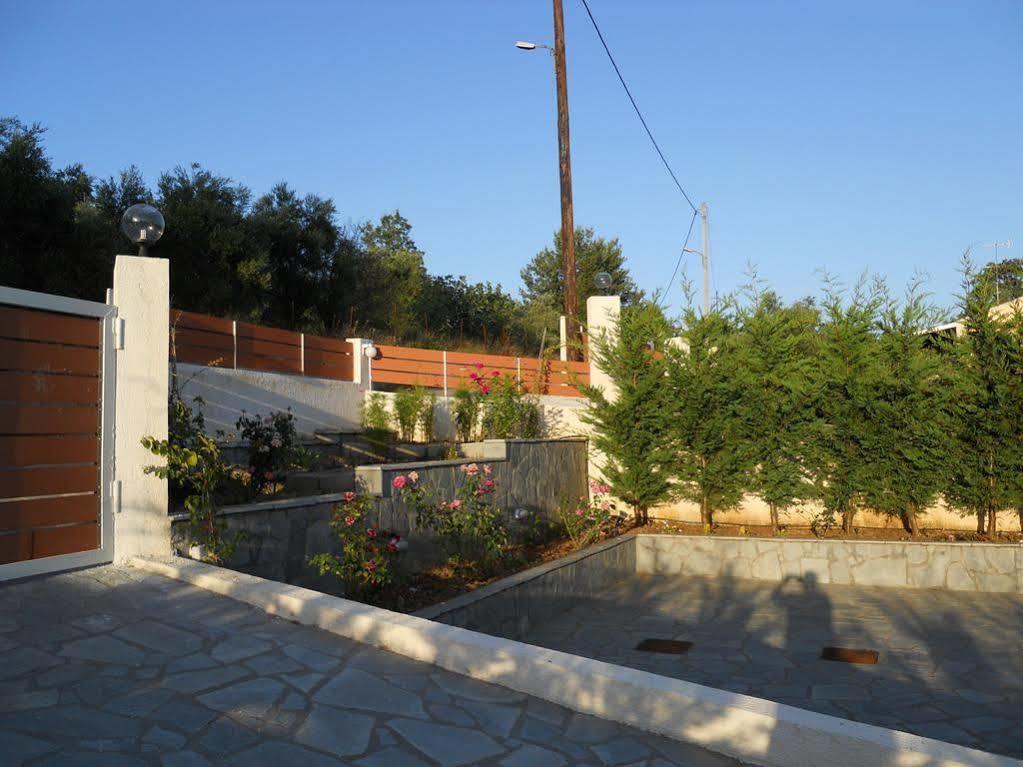 Villa Poulades Gouvia Luaran gambar