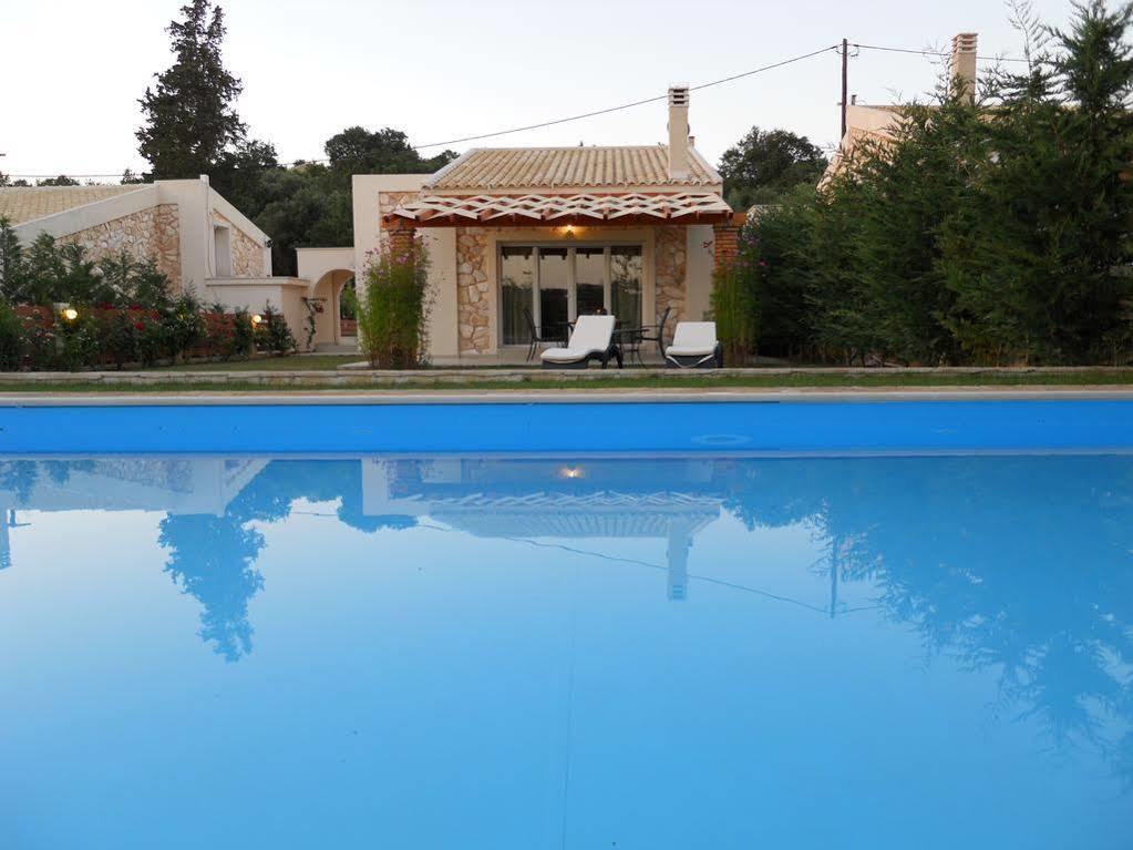 Villa Poulades Gouvia Luaran gambar